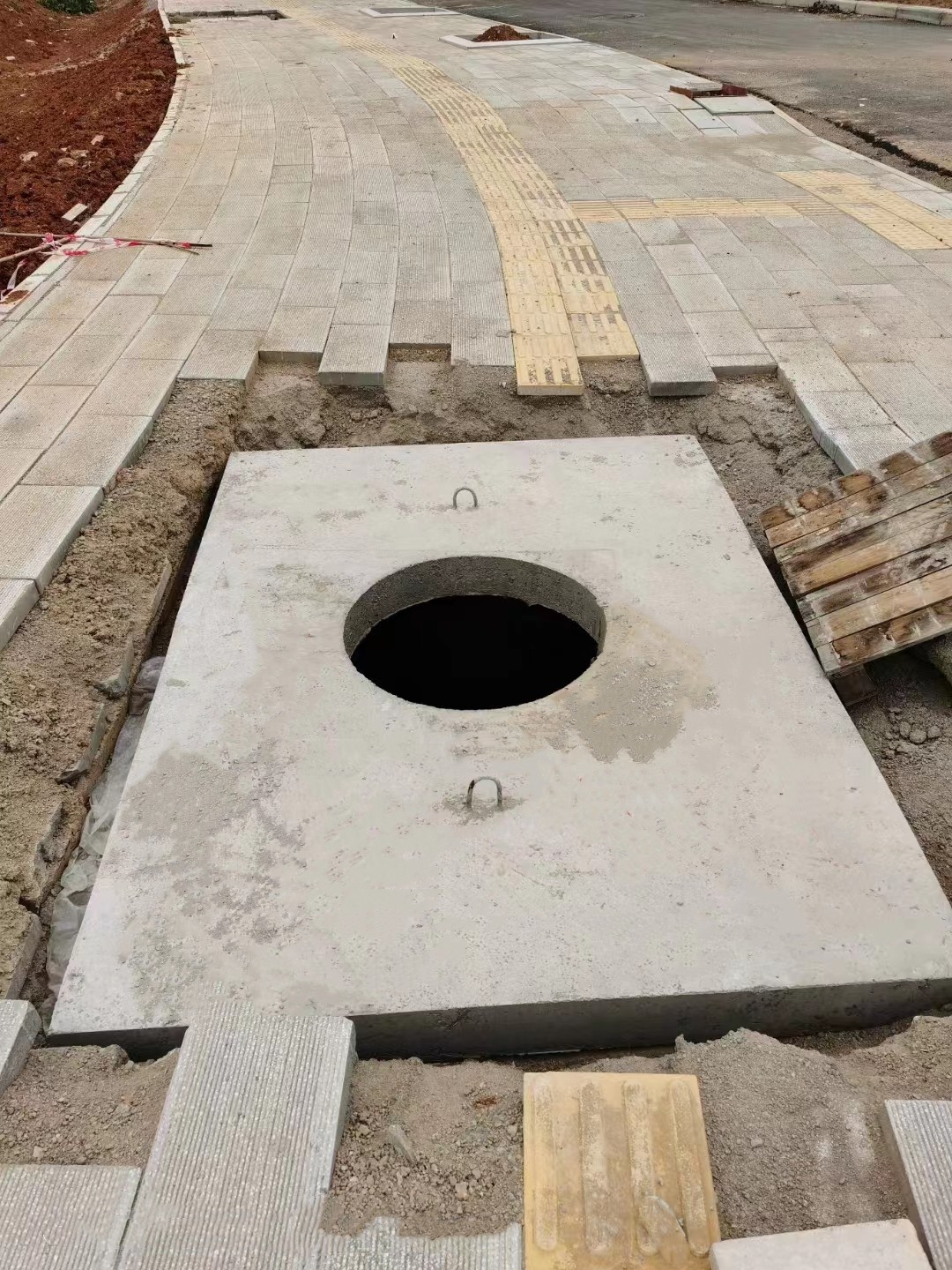 混凝土井蓋板 (1)檢查井口