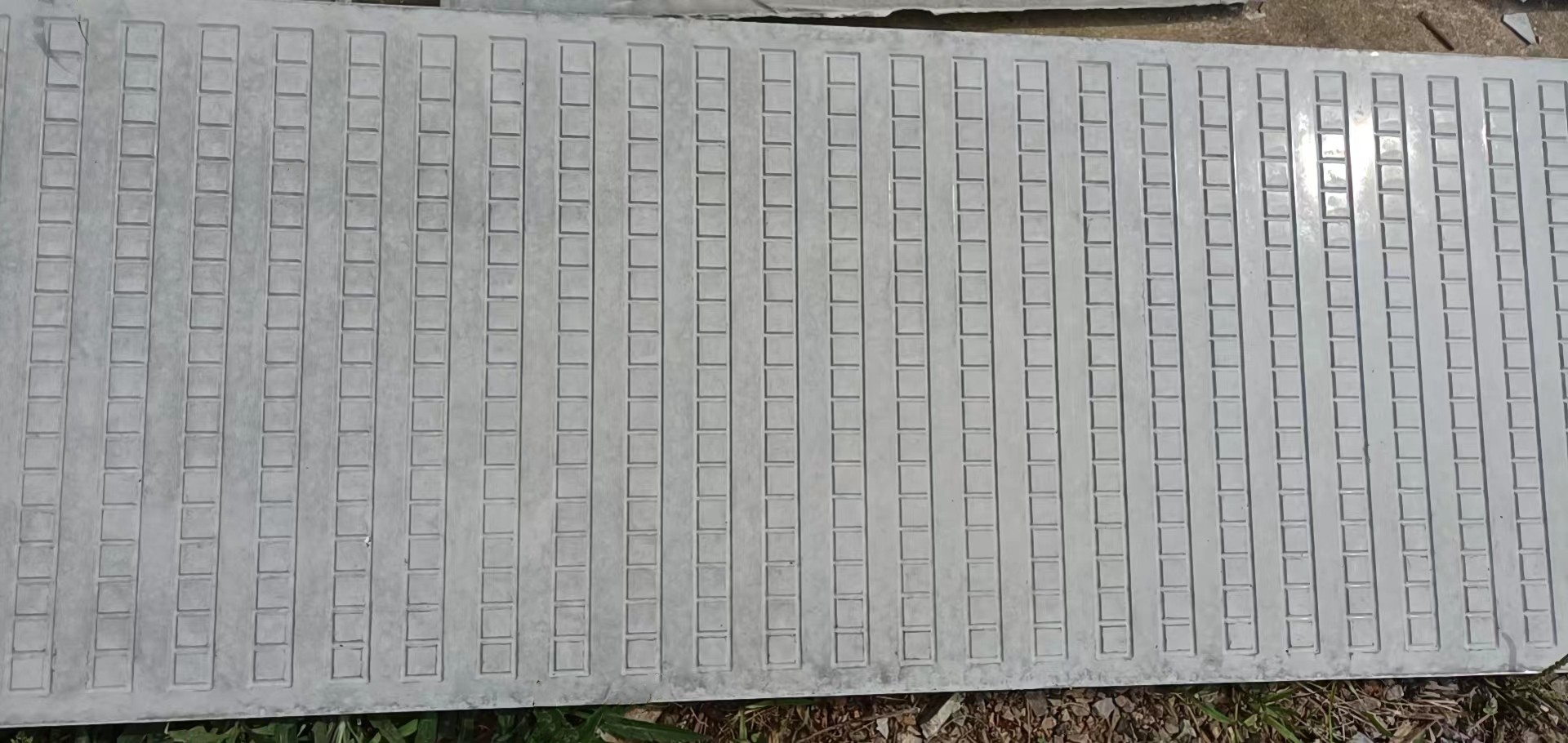 角鋼包邊電纜溝蓋板小方格花紋