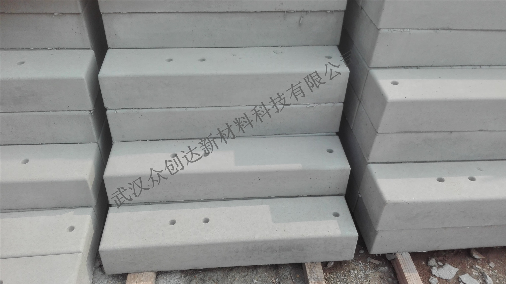 電纜溝壓頂 740x180x120(1)